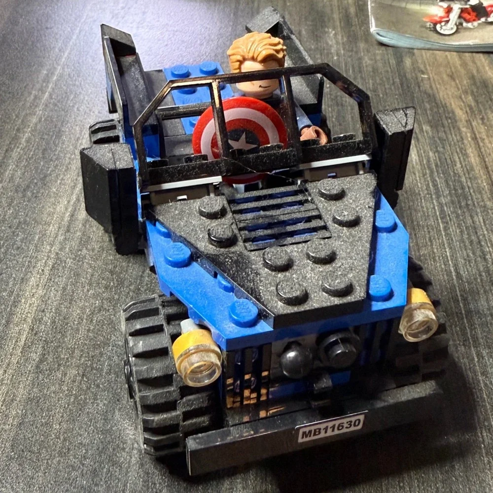 LEGO‎ Marvel Super Heroes Black Panther Pursuit 76047 Jet Car Set